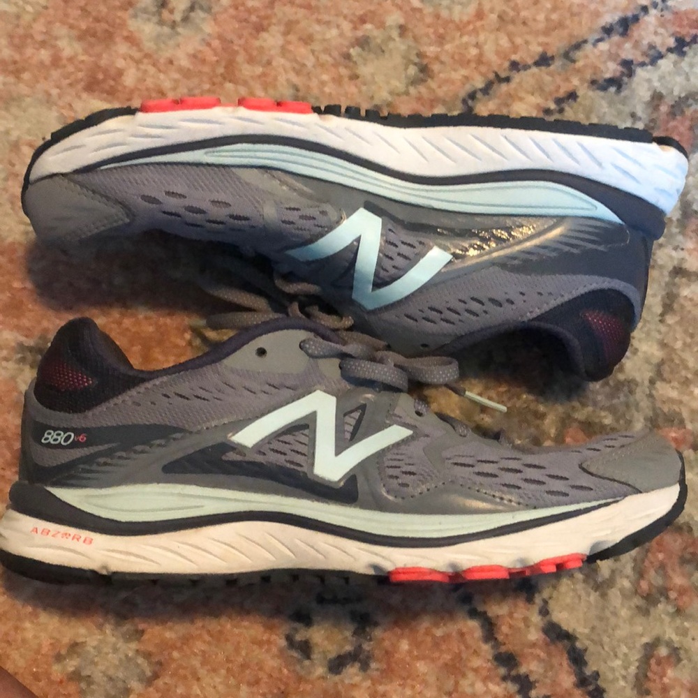 New Balance Sneakers size 6